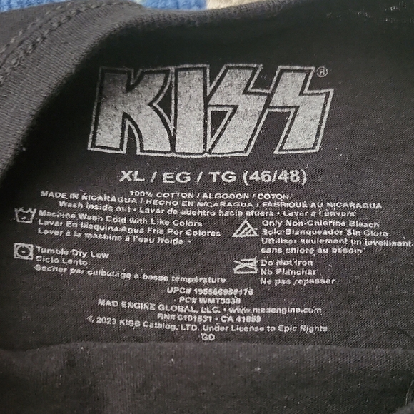 Kiss Destroyer Black Graphic Tee - Picture 3 of 3